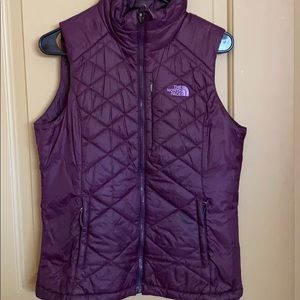 Women’s small northface vest